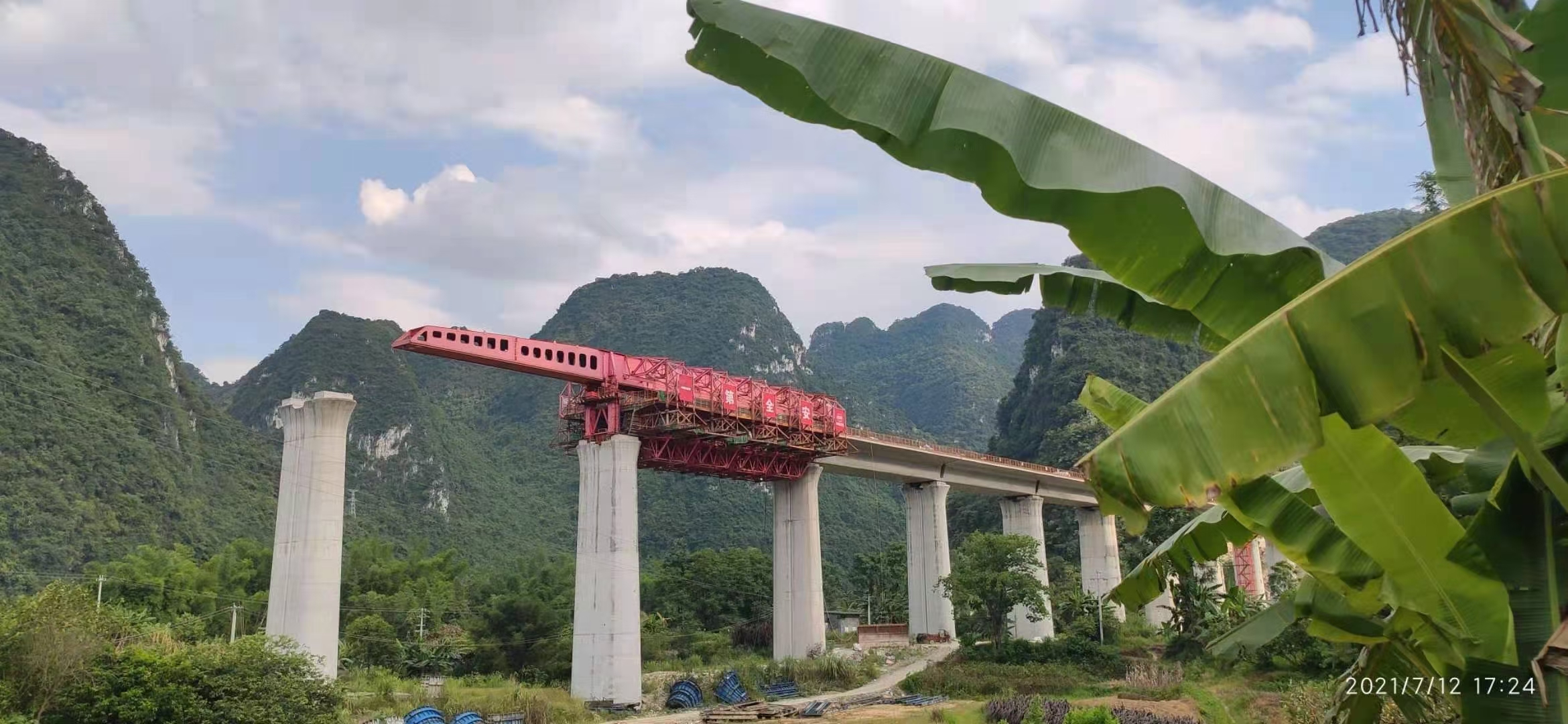 河北邯郸移动模架厂家 液压管路布局对模架开合的影响